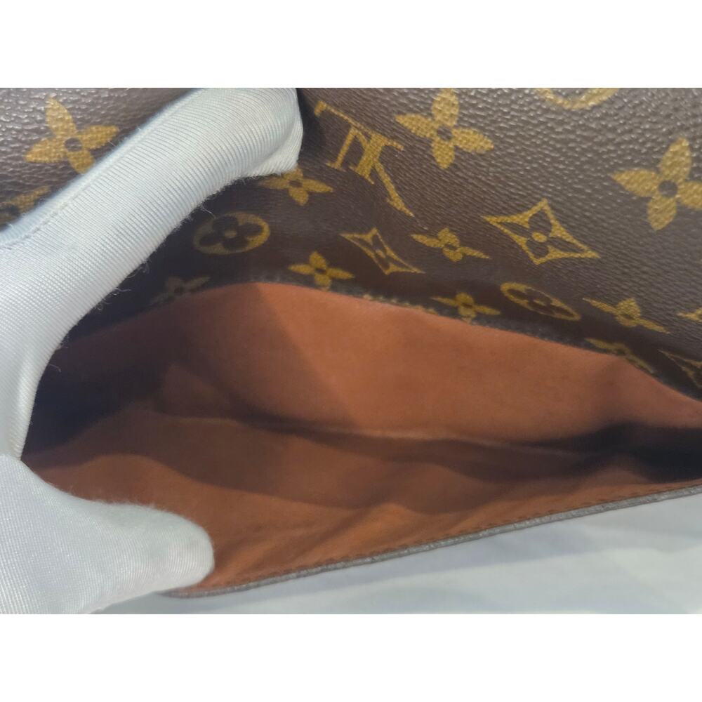 Louis Vuitton Bordeaux Monogram Crossbody Clutch Bag Vintage Brown Leather Trim - Picture 6 of 15